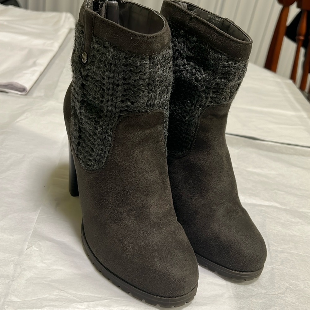 Juicy Couture Gray Textile Bootie Back Zip Size 7 M